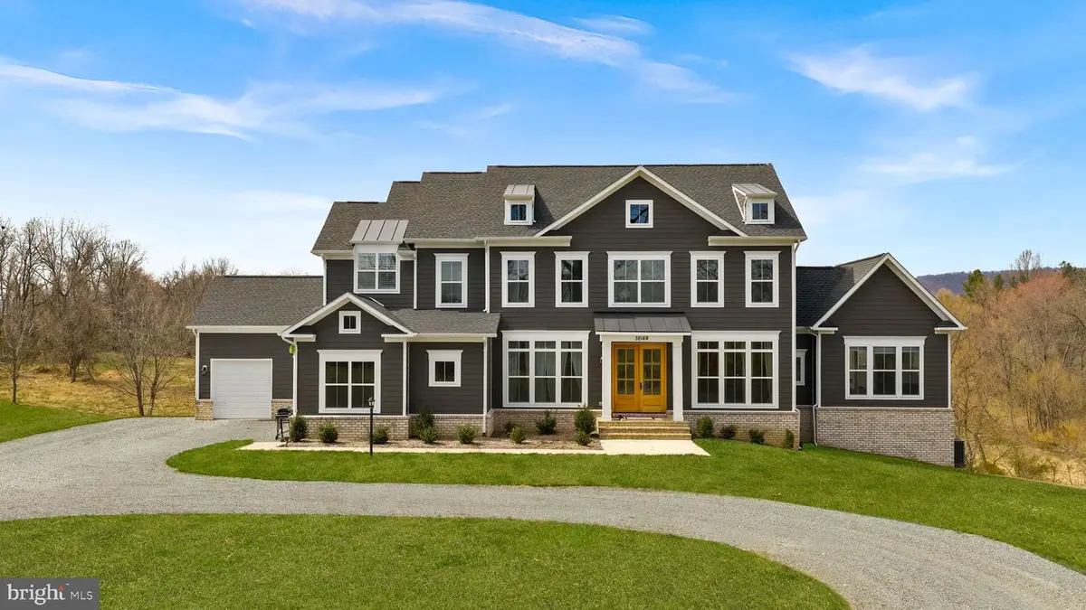 38149 John Wolford Rd, Hillsboro, VA 20132 - #1