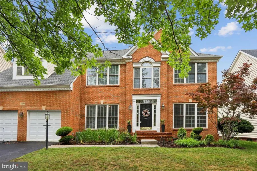 42855 Chatelain Cir, Brambleton, VA 20148 - #2