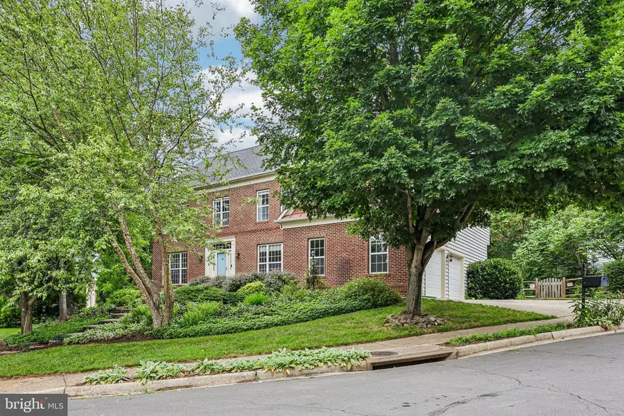 47404 Middle Bluff Pl, Sterling, VA 20165 - #3