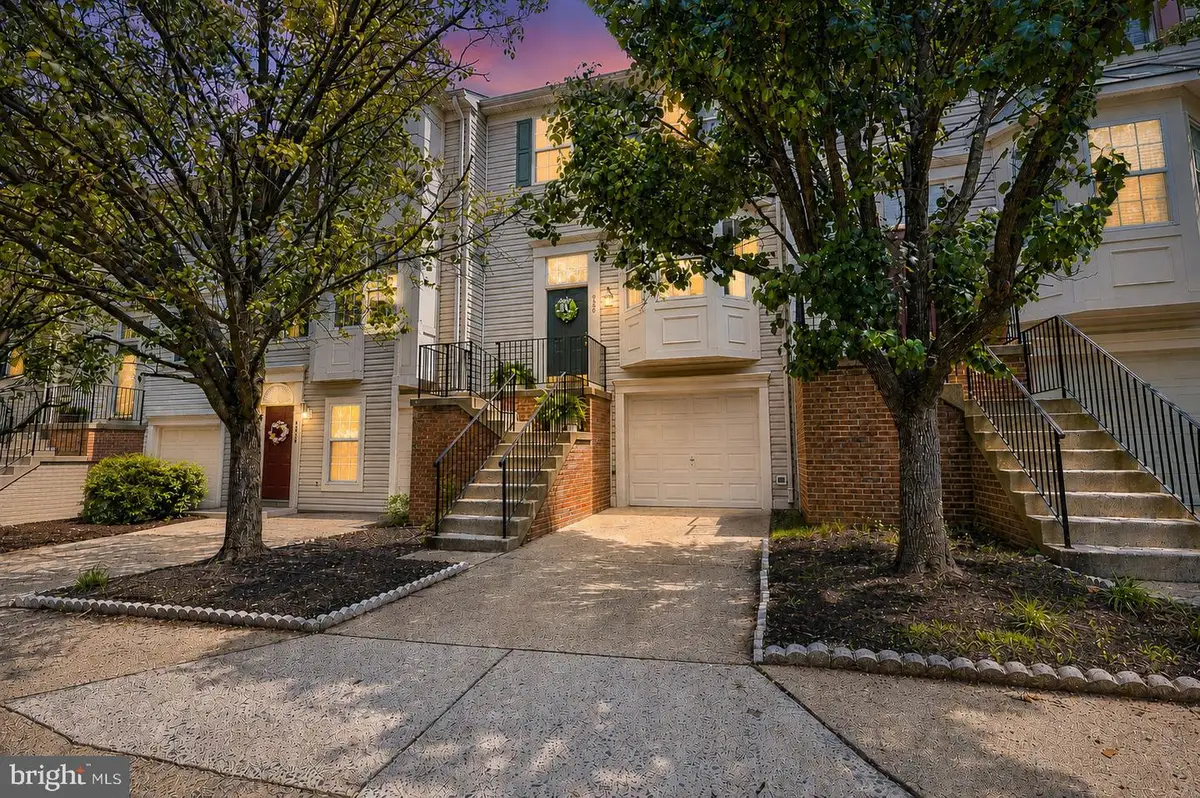 528 Kalmia Sq Ne, Leesburg, VA 20176 - #1