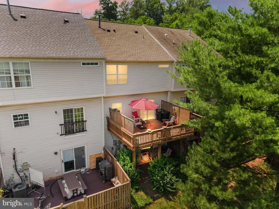 20102 Hardwood Ter, Ashburn, VA 20147 - #2