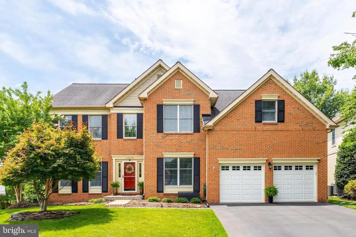 43799 Abbott Pl, Ashburn, VA 20147 - #1