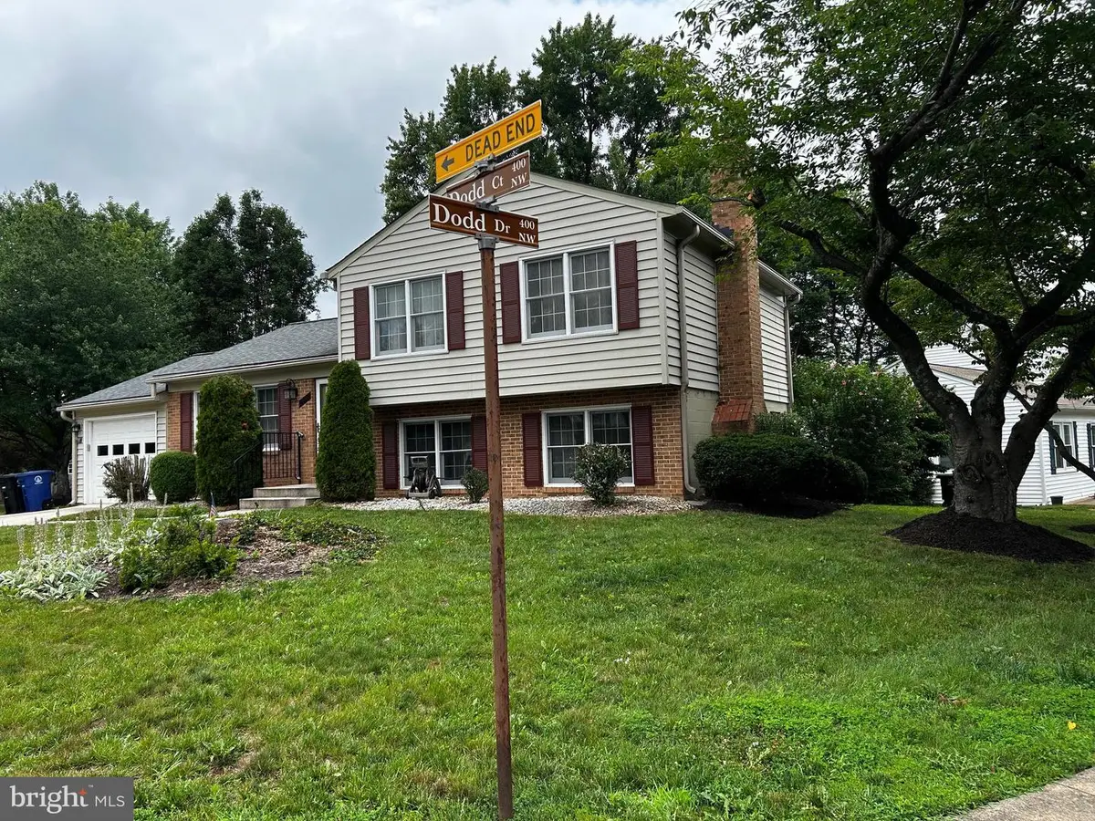 402 Dodd Ct Nw, Leesburg, VA 20176 - #1