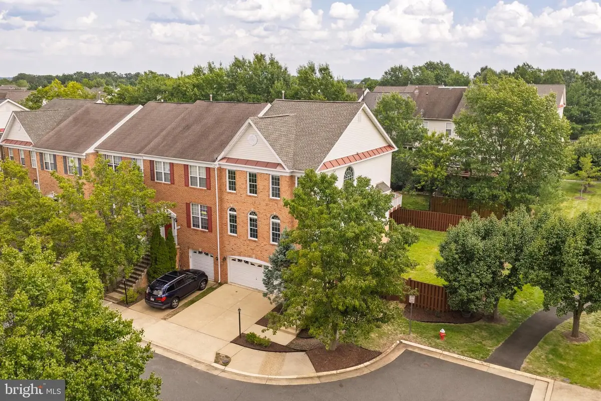 43715 Clemens Ter, Ashburn, VA 20147 - #1