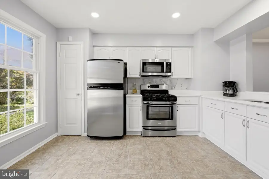 21140 Winding Brook Sq, Ashburn, VA 20147 - #2