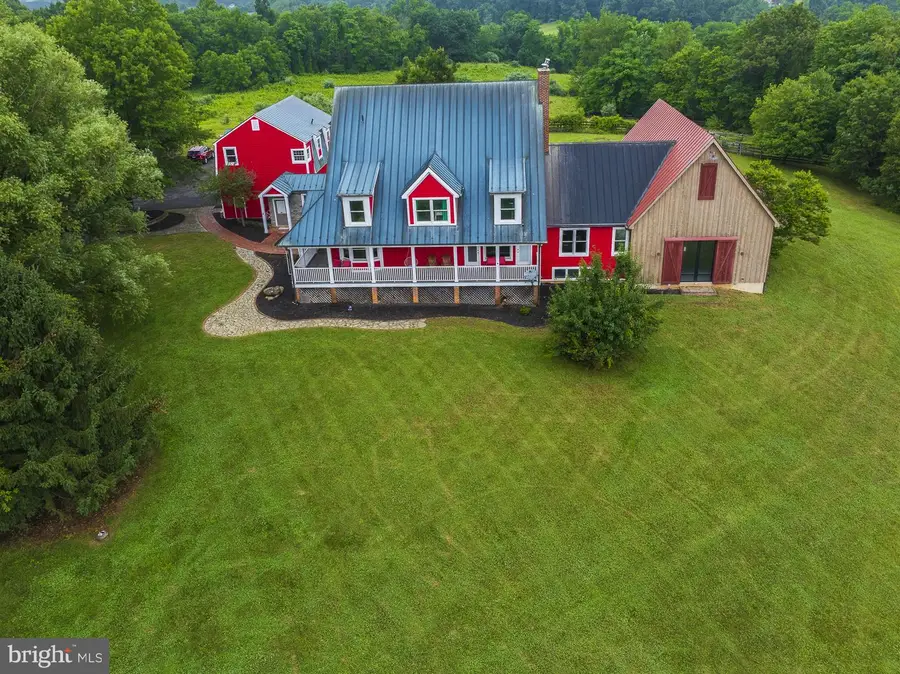 19511 Telegraph Springs Rd, Purcellville, VA 20132 - #2
