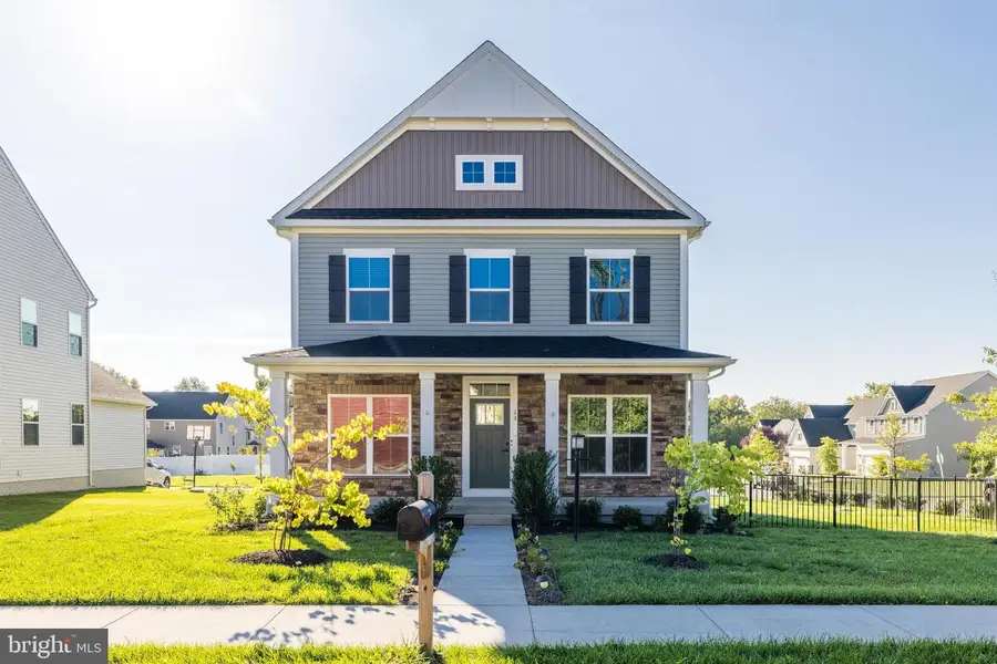 13 S Locust St, Lovettsville, VA 20180 - #3