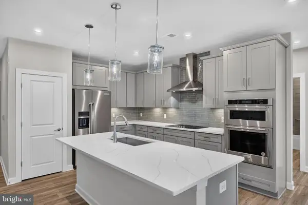21630 Hawksbill High Cir #406, STERLING, VA 20164