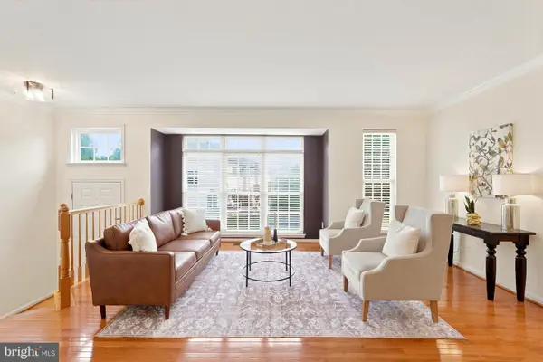 24643 Kings Canyon Sq, ALDIE, VA 20105