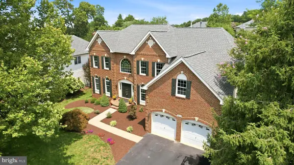 19704 Stanford Hall Pl, ASHBURN, VA 20147