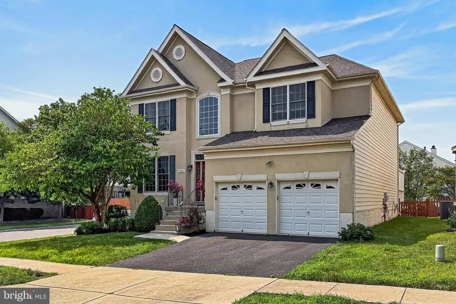 42655 Harris St, Chantilly, VA 20152 - #2
