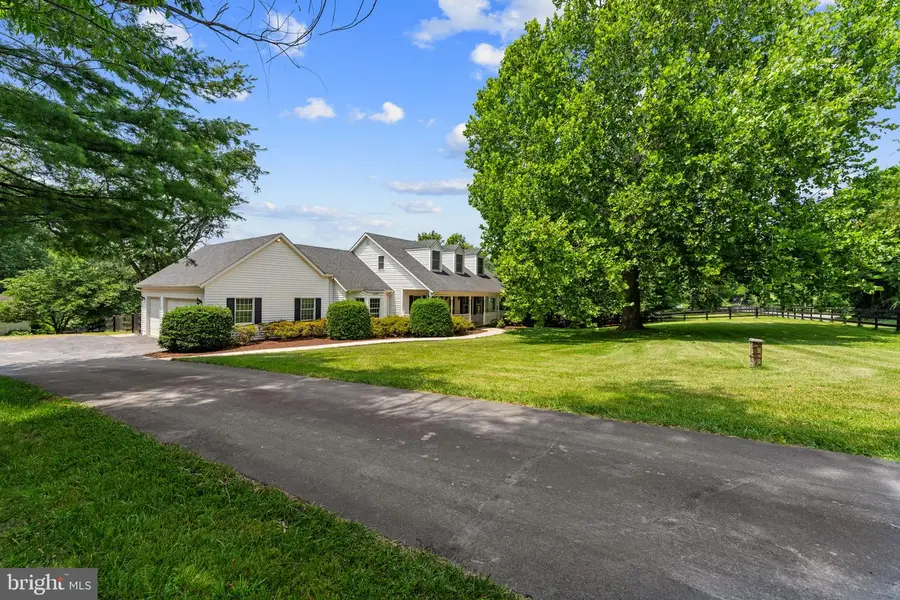 36983 Philomont Rd, Purcellville, VA 20132 - #3