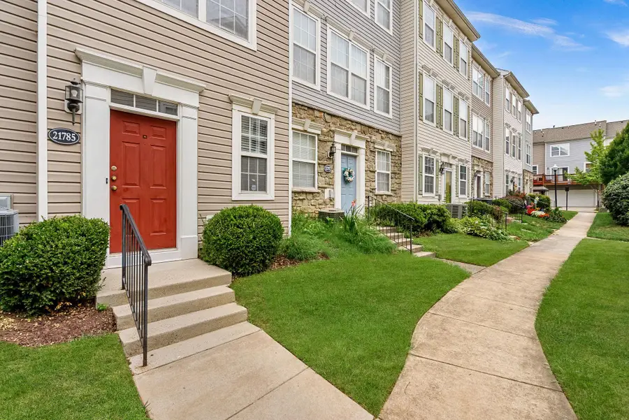21785 Dragons Green Sq, Ashburn, VA 20147 - #3