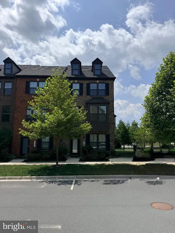 43475 Apple Orchard Sq, ASHBURN, VA 20148