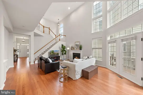 17439 Lethridge Cir, ROUND HILL, VA 20141