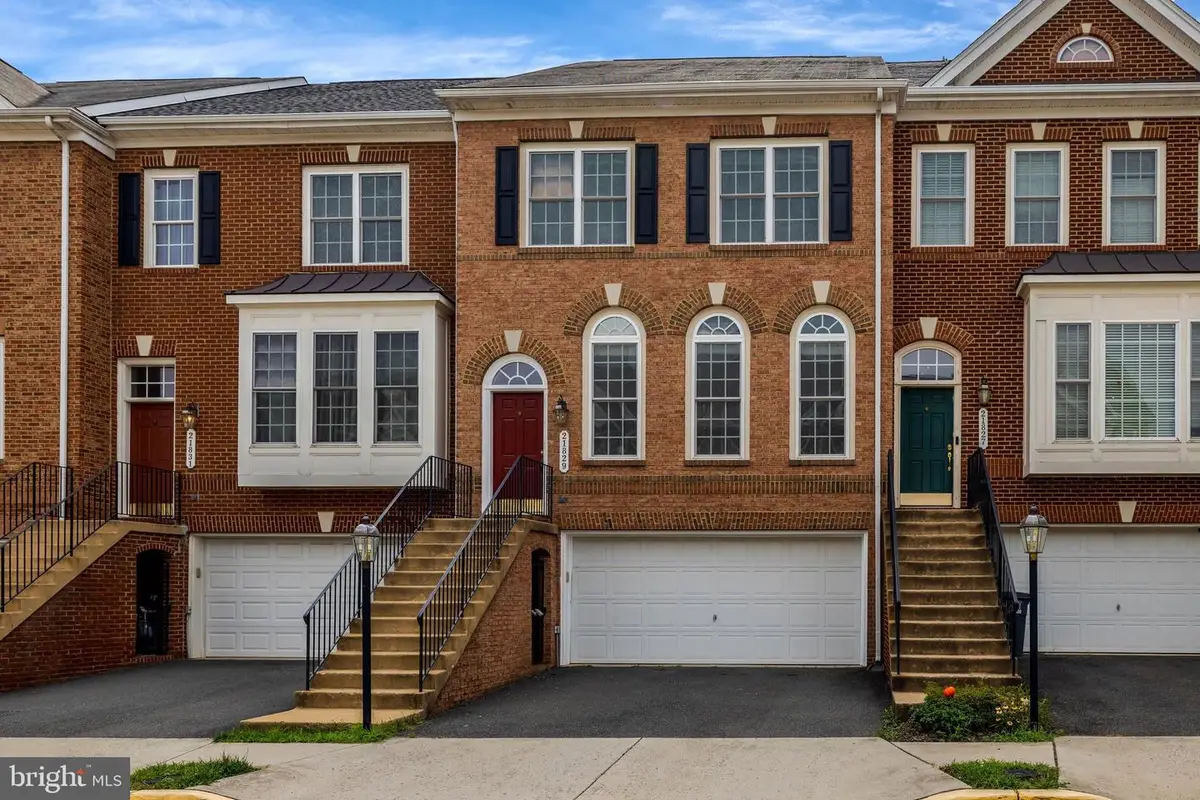 21829 Ladyslipper Sq, Ashburn, VA 20147 - #1