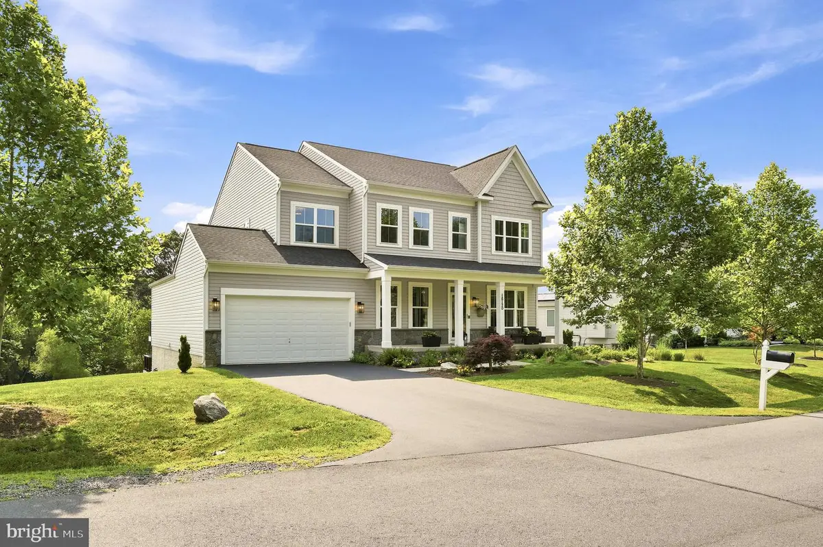 18120 Ridgewood Pl, Round Hill, VA 20141 - #1