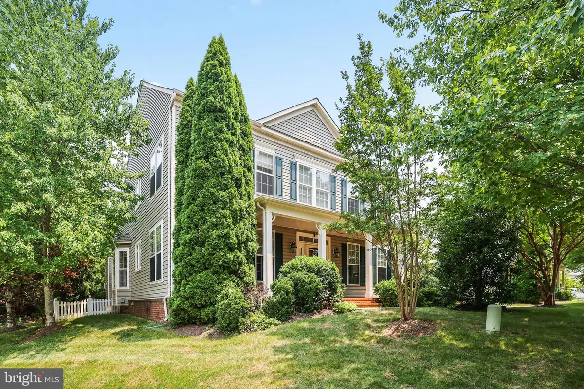 21565 Center Point Cir, Ashburn, VA 20147 - #1