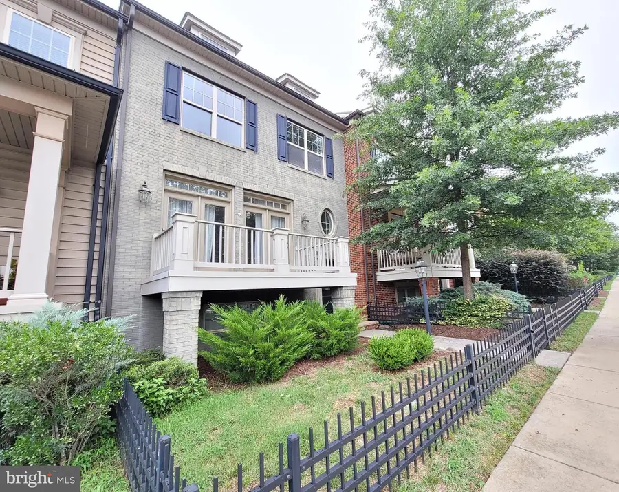 43348 Old Ryan Rd, Ashburn, VA 20148 - #2