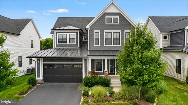 25439 Stribling Orchard Ct, CHANTILLY, VA 20152