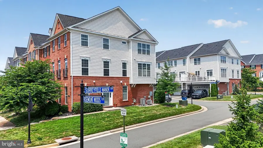43002 Rosemount Woods Ter, Ashburn, VA 20148 - #3