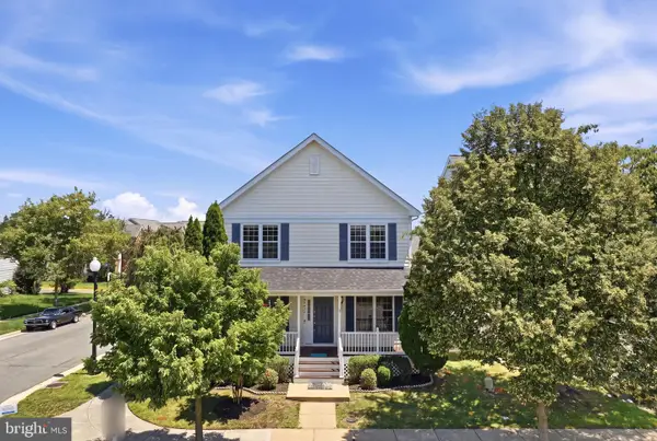 42472 Mandolin St, CHANTILLY, VA 20152