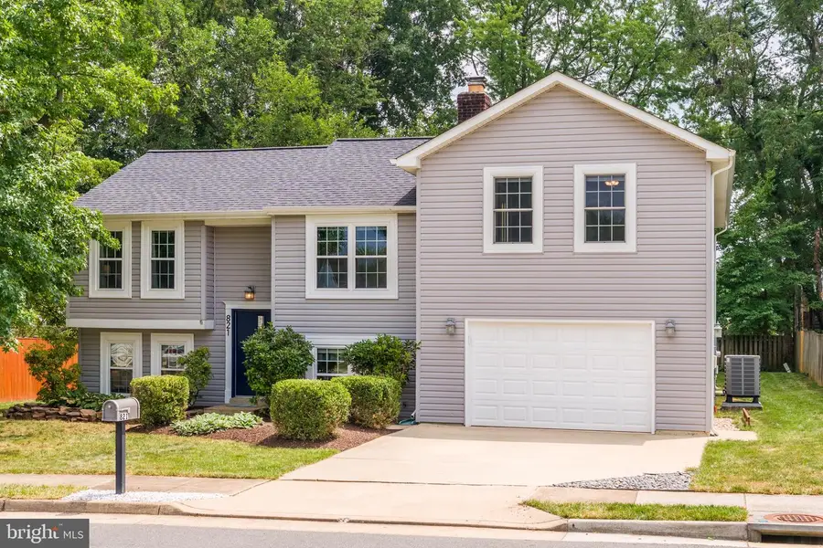 821 Cattail Ln Ne, Leesburg, VA 20176 - #2