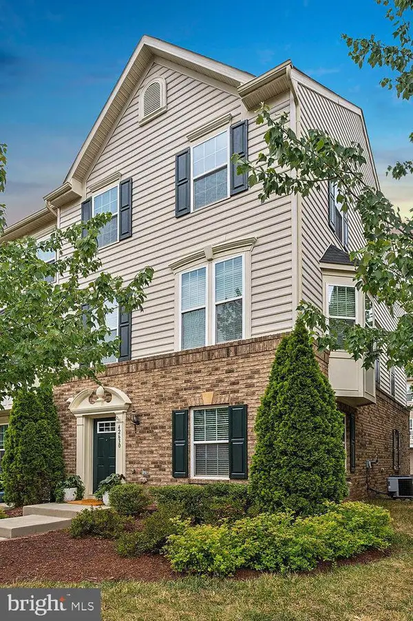 42630 Burbank Ter, STERLING, VA 20166