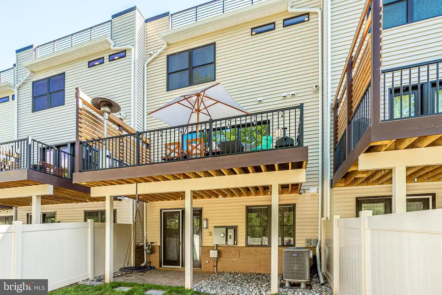 42460 Mildred Landing Sq, Ashburn, VA 20148 - #2