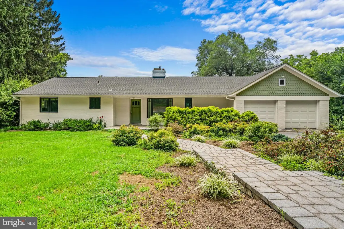 39030 Mount Gilead Rd, Leesburg, VA 20175 - #1