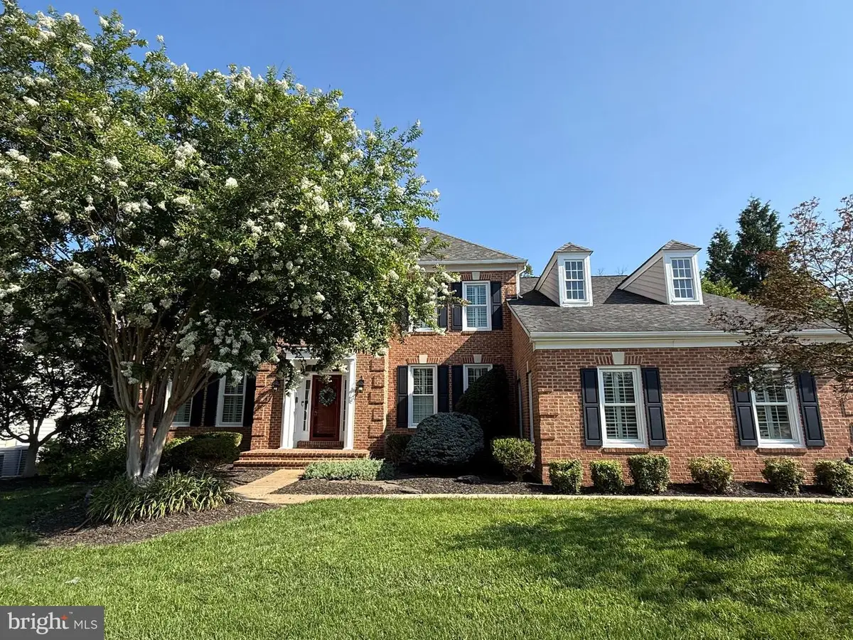 43292 Burke Dale St, Chantilly, VA 20152 - #1
