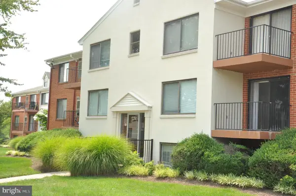 125-u Clubhouse Dr Sw #6, LEESBURG, VA 20175