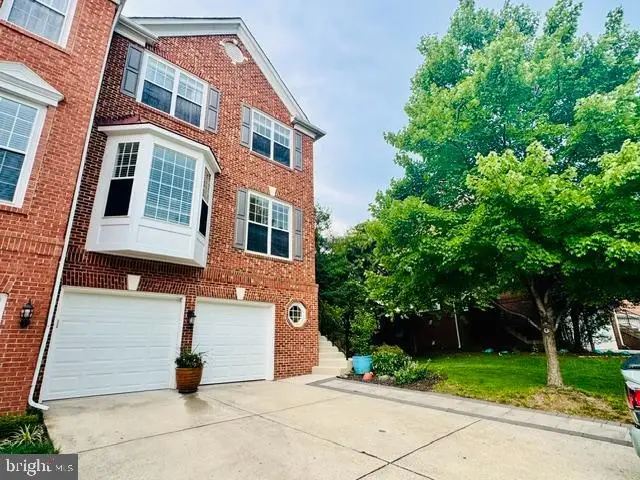45784 Mountain Pine Sq, Sterling, VA 20166 - #2
