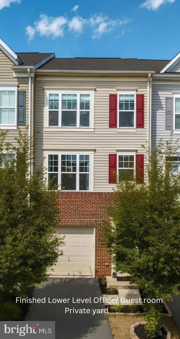 209 Miles Hawk Ter, Purcellville, VA 20132 - #1