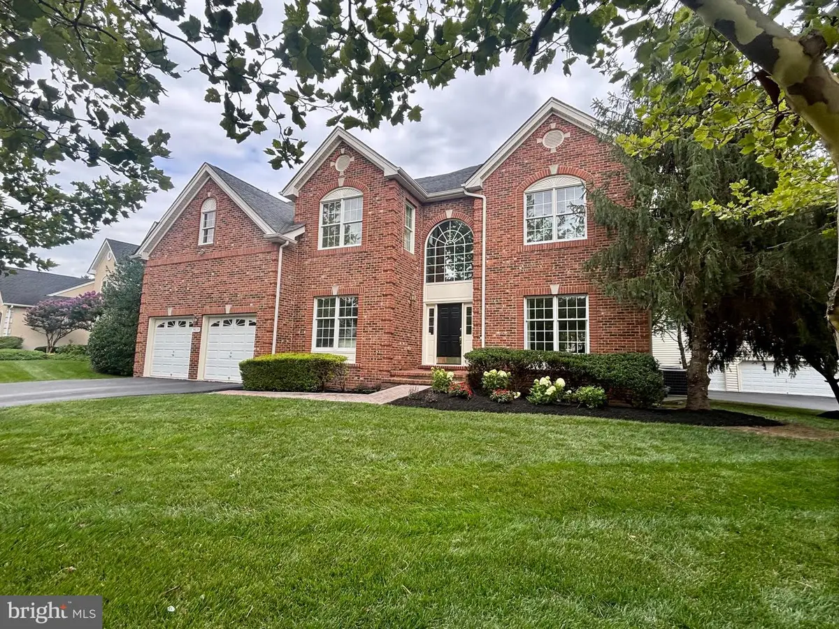 20230 Kentucky Oaks Ct, Ashburn, VA 20147 - #1