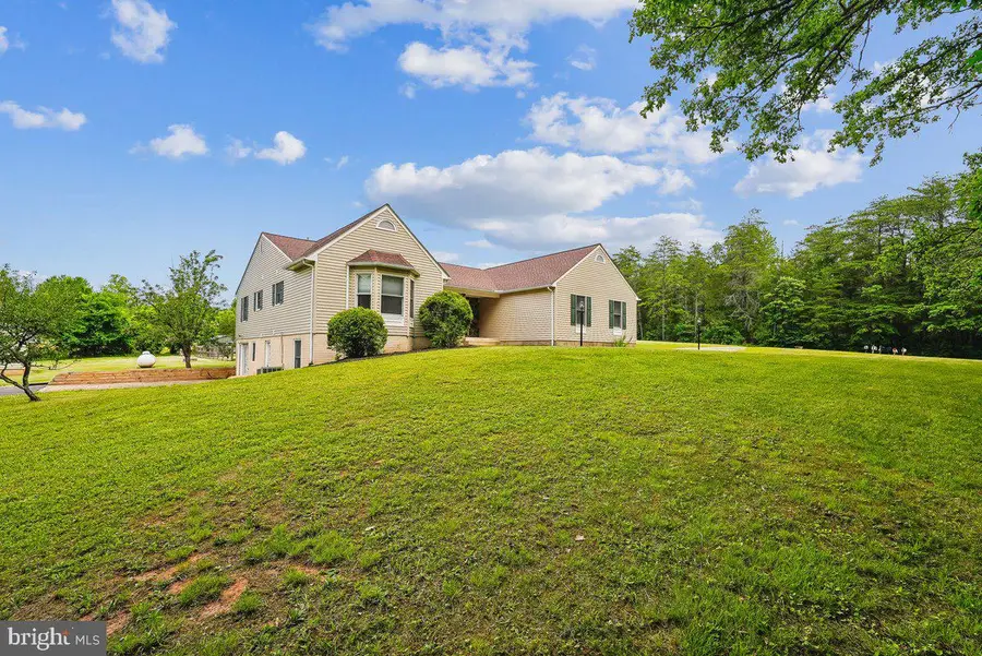 25501 Frosty Meadow Ln, Aldie, VA 20105 - #2