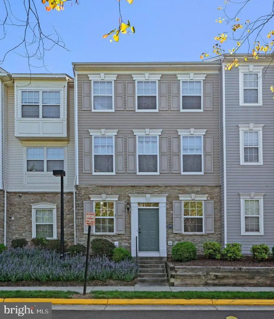 21792 Jarvis Sq, Ashburn, VA 20147 - #1
