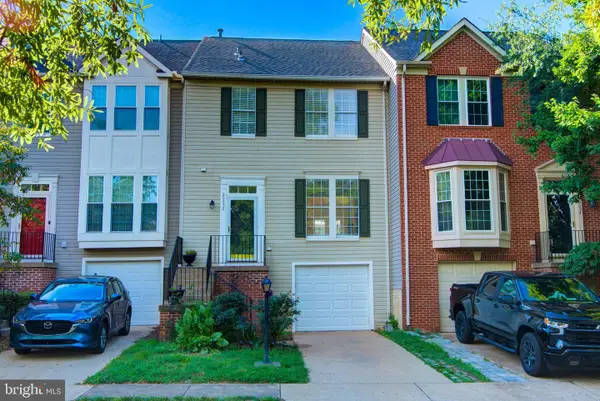 20352 Briarcliff Ter, STERLING, VA 20165