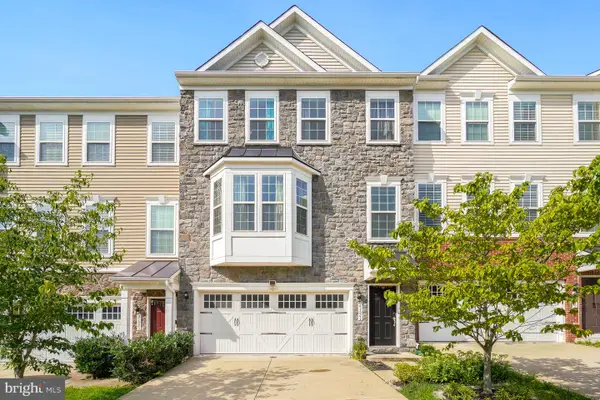 21521 Willow Breeze Sq, ASHBURN, VA 20147
