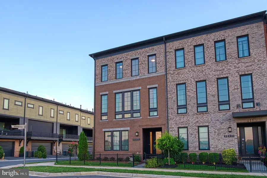 44621 Uptown Row Dr, Ashburn, VA 20147 - #3