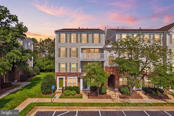 21833 Baldwin Sq #300, STERLING, VA 20164