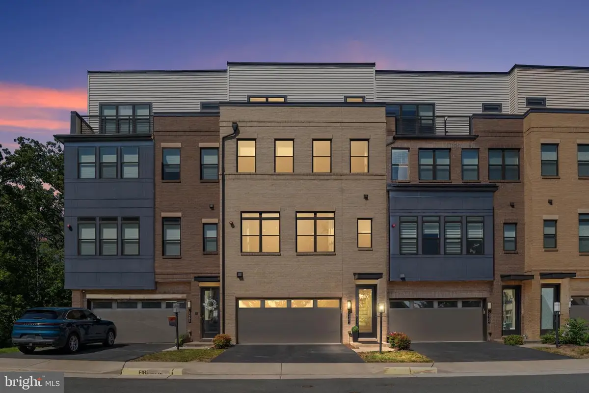 23391 Mcdonald Loch Ter, Ashburn, VA 20148 - #1