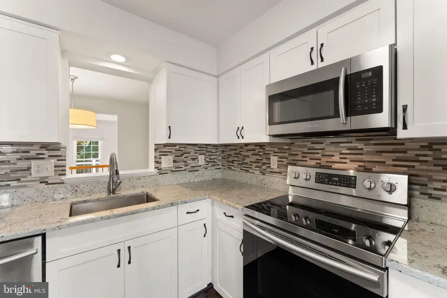 43247 Clearnight Ter, Ashburn, VA 20147 - #2