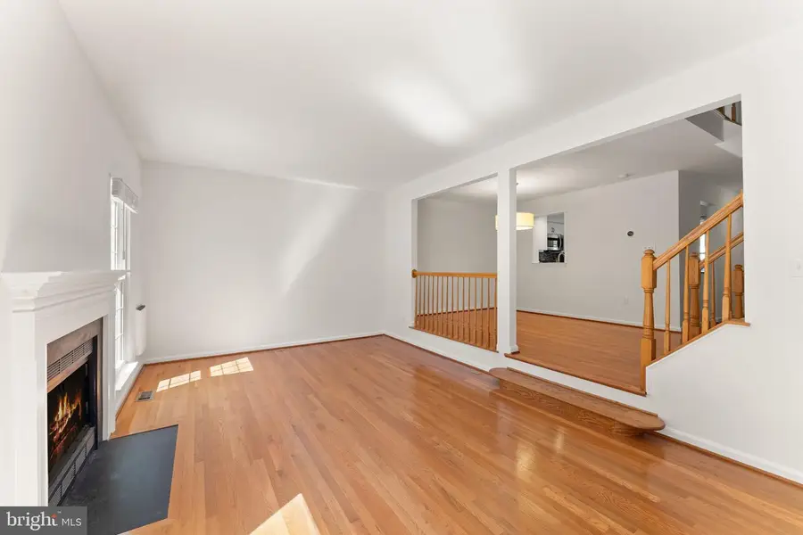 43247 Clearnight Ter, Ashburn, VA 20147 - #3