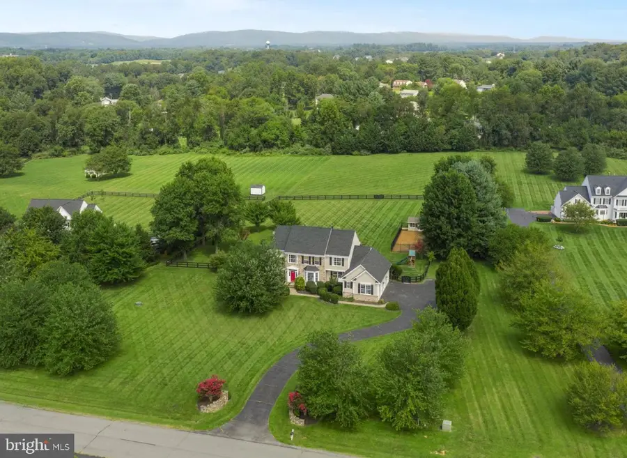 38392 Stone Eden Dr, Hamilton, VA 20158 - #2