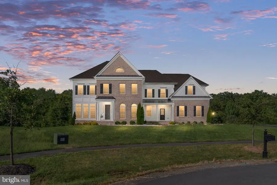 26593 Morgans Crossing Pl, Centreville, VA 20120 - #2