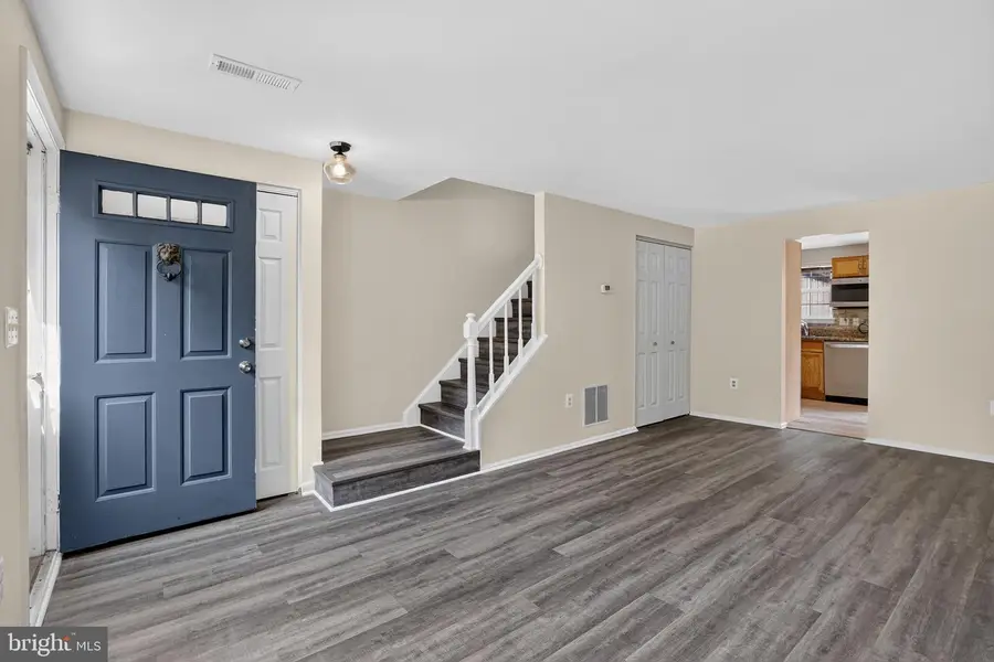 32 Palmer Ct, Sterling, VA 20165 - #3