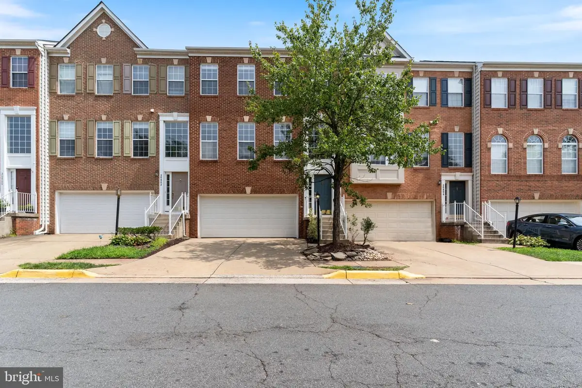 20804 Miranda Falls Sq, Sterling, VA 20165 - #1