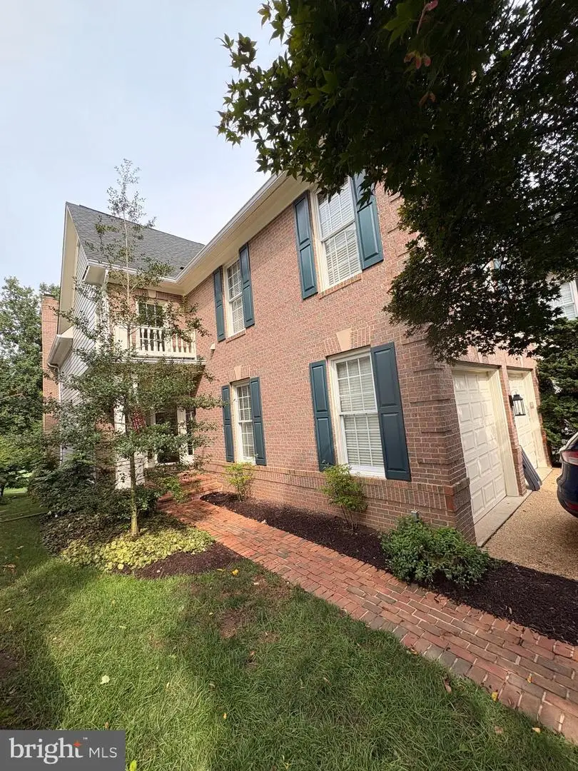 20251 Water Mark Pl, Sterling, VA 20165 - #1