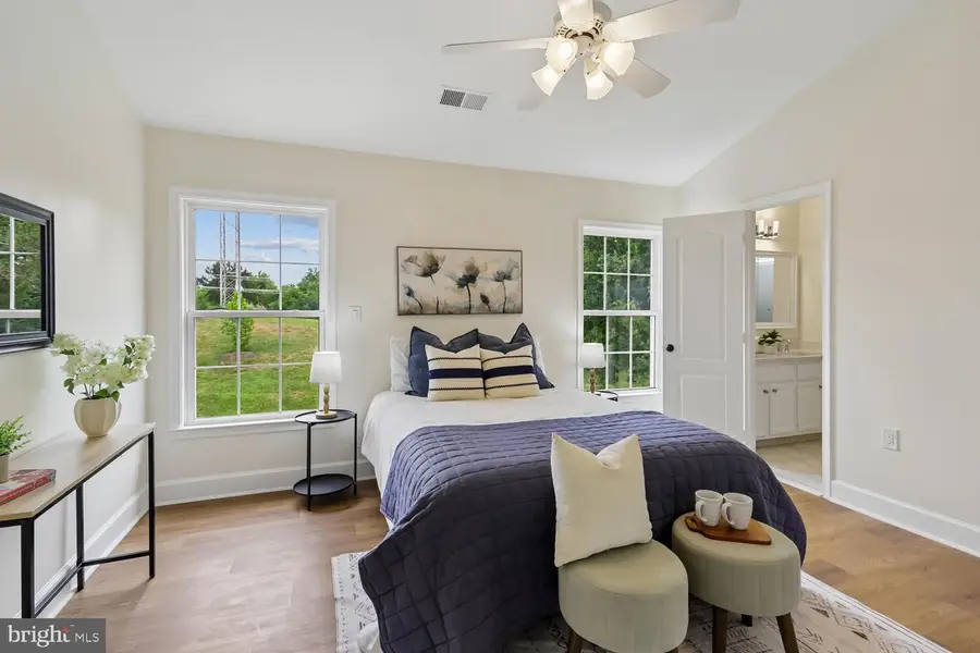 20893 Fowlers Mill Cir, Ashburn, VA 20147 - #2